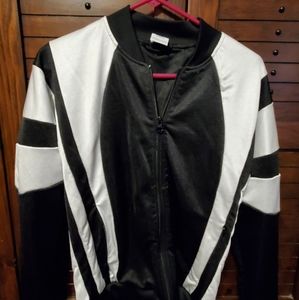 Adidas jacket Zip front. Adult small